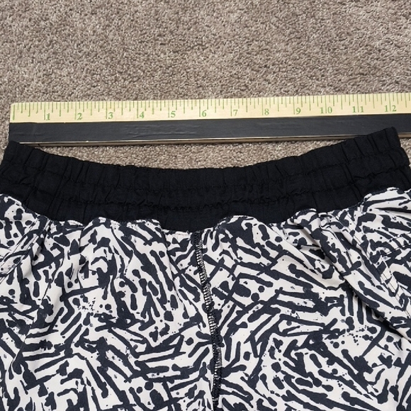 Lululemon Athletica Black and White Athletic Shorts - Picture 3 of 7